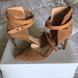 🍾SALE🍾Joe’s Jeans Heels